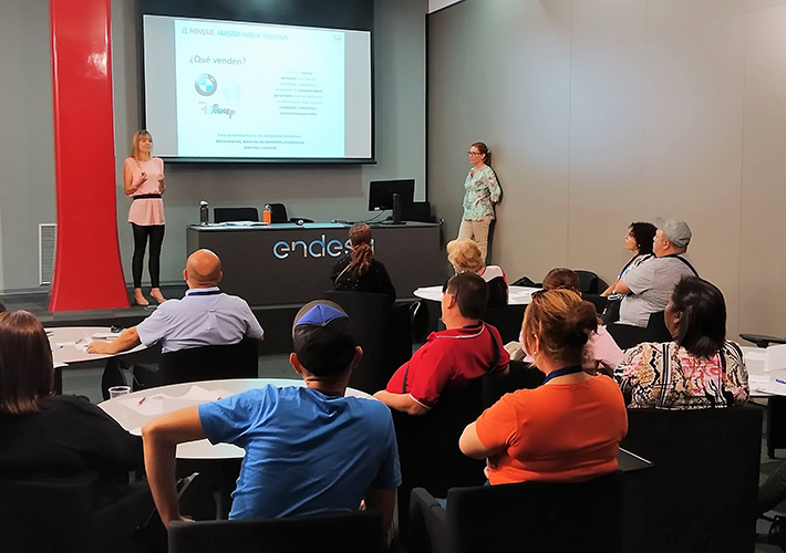 foto noticia EL PROGRAMA “CAMBIANDO VIDAS” DE LA FUNDACIÓN ENDESA Y FUNDACIÓN INTEGRA AYUDA EN 2021 A 1.100 PERSONAS EN RIESGO DE EXCLUSIÓN A REINCORPORARSE EN EL MERCADO LABORAL.